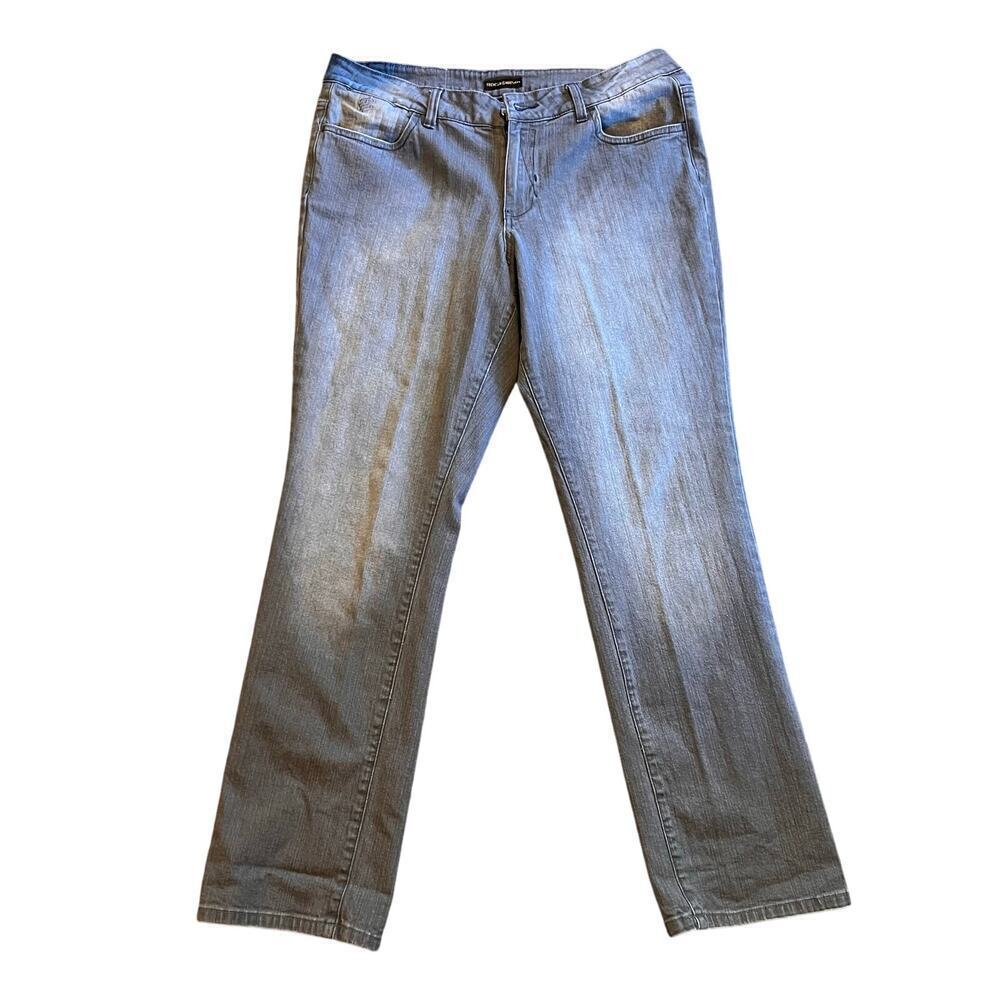 Roca Wear Women's Gray Wash Straight Leg, Y2K Inspired. Mid Rise Jean. Size 16